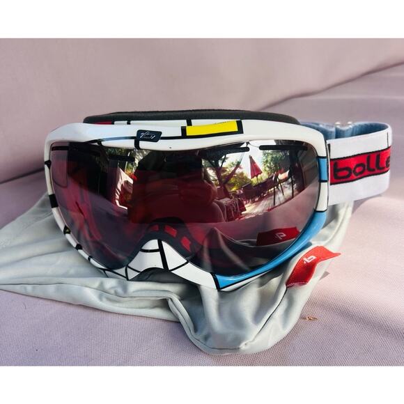 Vintage Bolle ski goggles Quasar Nova 2011 Snowboard Skiing Winter Sport & Bag - Picture 3 of 14